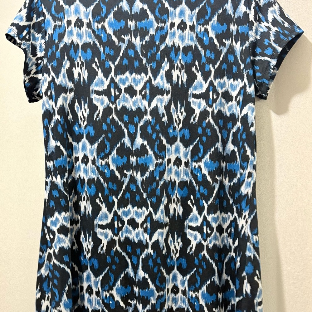 Blue and Black Patterned Women's Top - Picture 3 of 4